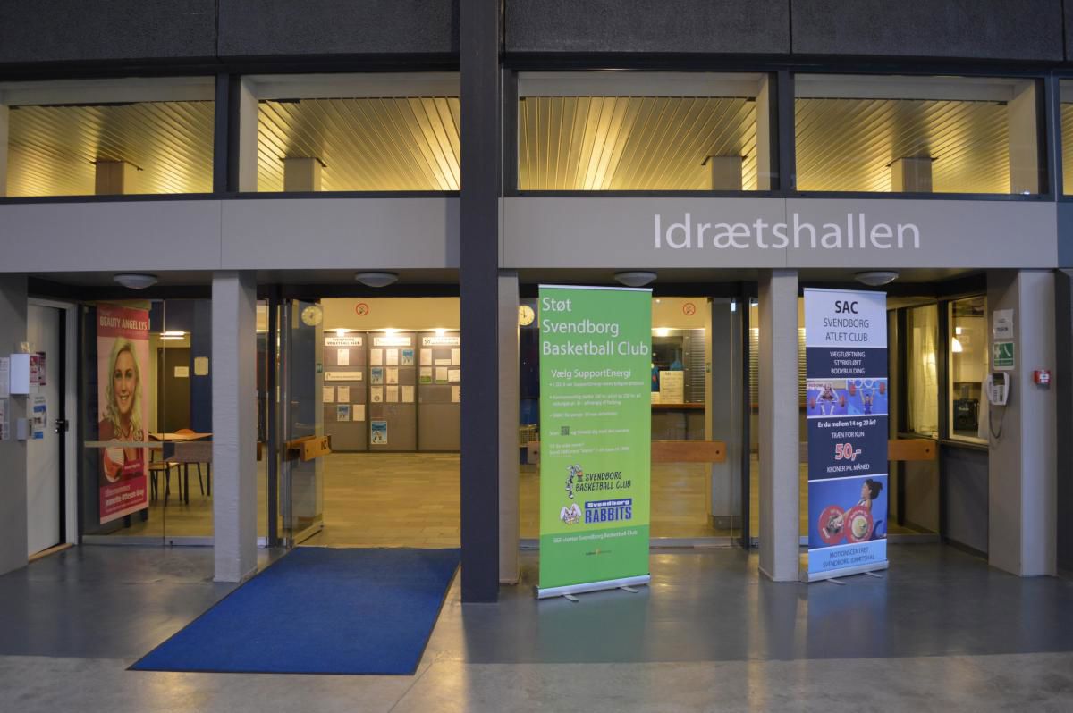Illustration indgang til idrætshal