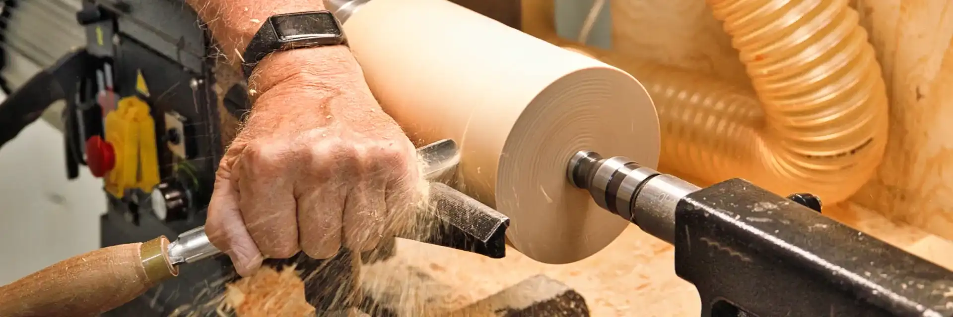 Illustration mejsel der bliver slebet